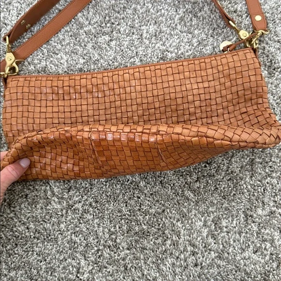 Clare V Moyen Messenger - Picture 6 of 8